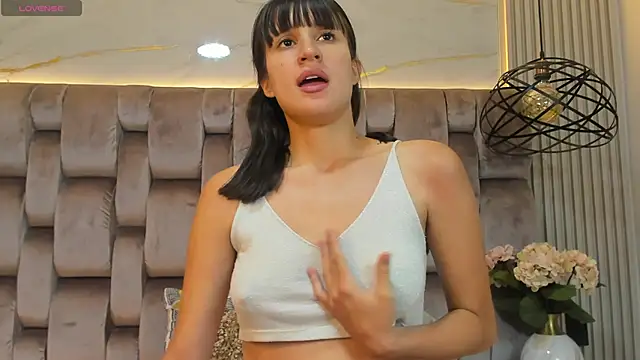 ValerieJones 1 online show from 01/24/25, 04:49