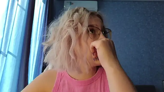 HotBrandyX online show from 09/19/25, 05:42