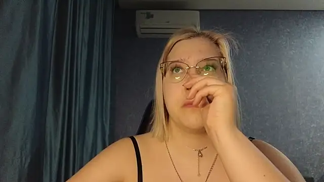 HotBrandyX online show from 04/02/26, 01:42