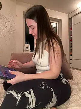 sweetflowers69 online show from 03/17/26, 07:28