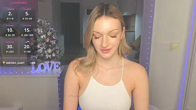 MargaretSweet1 online show from 12/18/25, 10:16