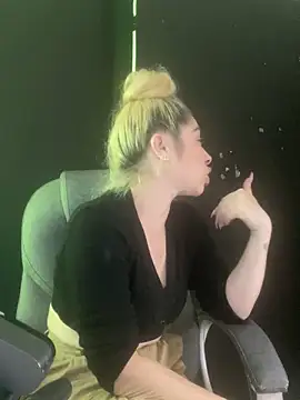 viktoria davis  online show from 03/07/25, 02:46