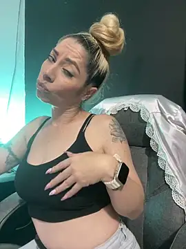 viktoria davis  online show from 03/20/25, 01:13