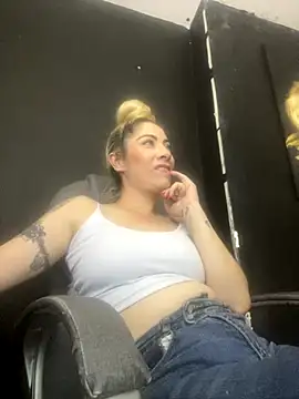 viktoria davis  online show from 09/10/25, 11:49