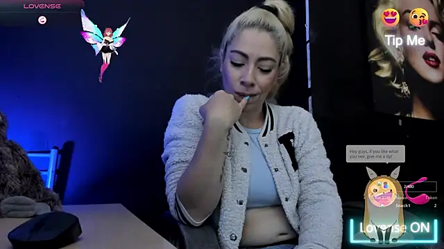 viktoria davis  online show from 10/22/25, 11:26