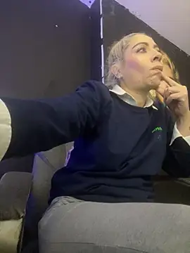 viktoria davis  online show from 10/24/25, 12:30