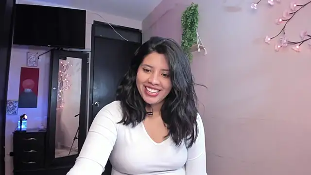 Snapshot of byanabrown chatting on 07/15/26, 12:38 byanabrown online show from 07/15/26, 12:38