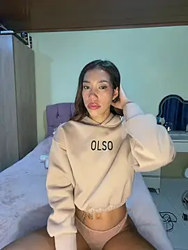 zoe storm online show from 02/17/26, 01:46