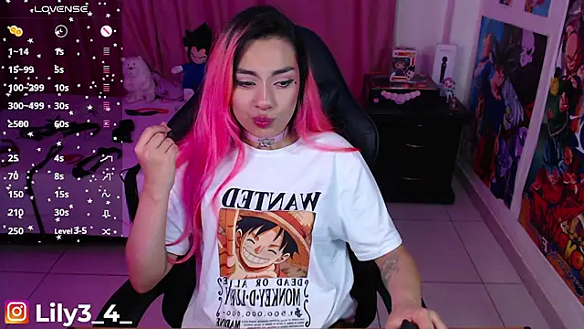 lily3 4 online show from 01/30/25, 09:15