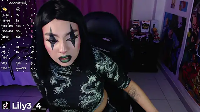 lily3 4 online show from 12/17/25, 06:52