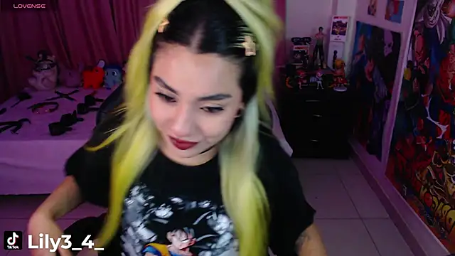 lily3 4 online show from 04/16/26, 07:31