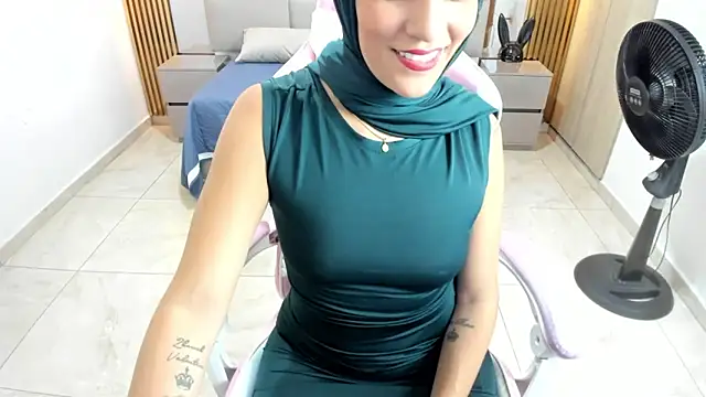 Zulema hamdi online show from 02/14/25, 03:47