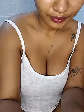 Snapshot of anais_03 chatting on 09/27/25, 03:00 anais 03 online show from 09/27/25, 03:00