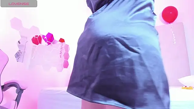 Michelle Jaramillo online show from 02/15/25, 10:52