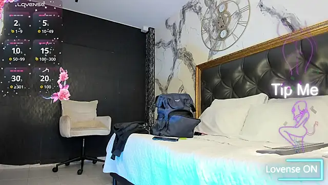 DalayMoore online show from 02/04/26, 07:53