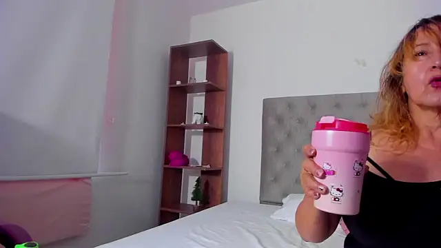 Dayana  Ospina online show from 02/20/25, 07:41