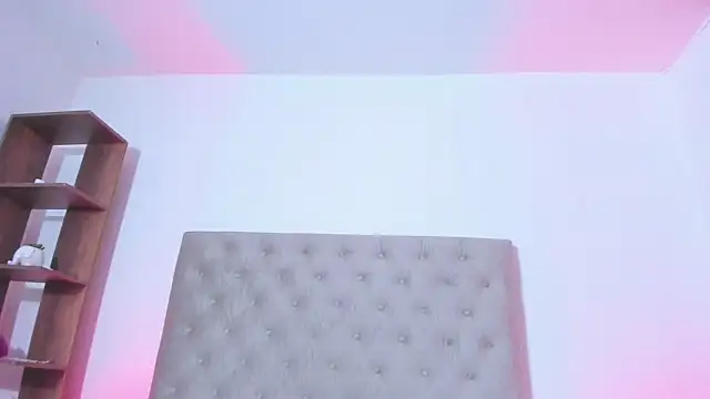 Dayana  Ospina online show from 02/25/25, 11:11