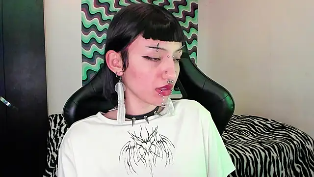 roxy toxic online show from 03/15/25, 03:07