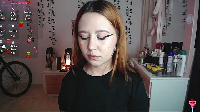 Snapshot of _codeline chatting on 11/13/25, 04:33 codeline online show from 11/13/25, 04:33