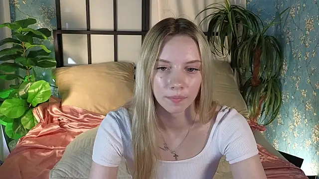 Snapshot of katt__y chatting on 07/01/26, 05:09 katt y online show from 07/01/26, 05:09