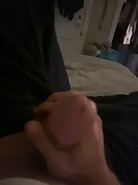 Snapshot of biggzee6 chatting on 10/26/25, 12:55 biggzee6 online show from 10/26/25, 12:55