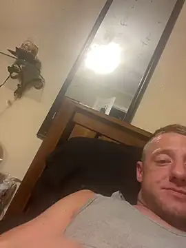 Snapshot of biggzee6 chatting on 11/02/25, 05:54 biggzee6 online show from 11/02/25, 05:54