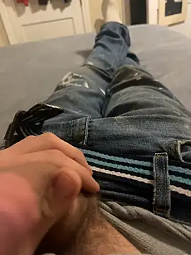 Snapshot of biggzee6 chatting on 12/03/25, 01:13 biggzee6 online show from 12/03/25, 01:13