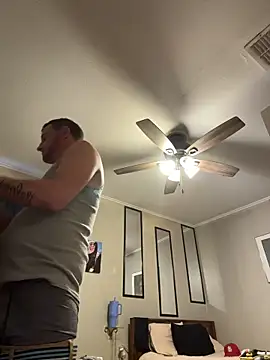 Snapshot of biggzee6 chatting on 02/23/26, 10:40 biggzee6 online show from 02/23/26, 10:40