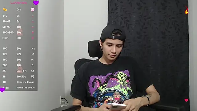 Snapshot of Dha_lia0 chatting on 03/16/25, 03:14 Dha lia0 online show from 03/16/25, 03:14