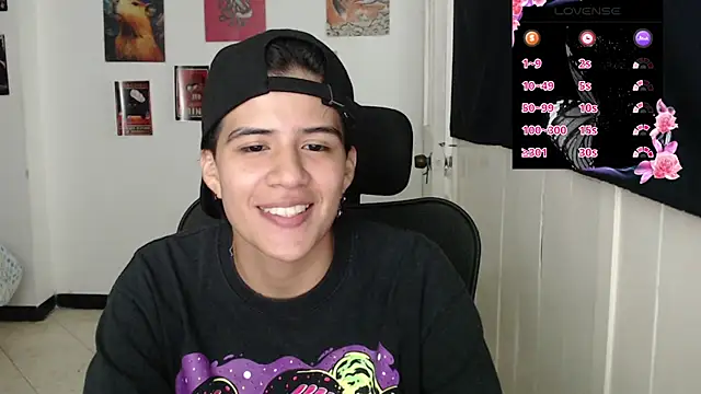 Snapshot of Dha_lia0 chatting on 11/18/25, 09:52 Dha lia0 online show from 11/18/25, 09:52