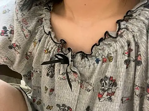 riri riri jp online show from 09/13/25, 10:37