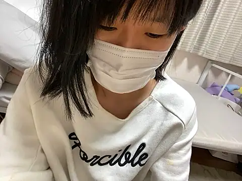 riri riri jp online show from 10/15/25, 10:04