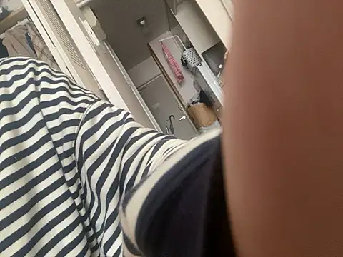 riri riri jp online show from 11/03/25, 01:51