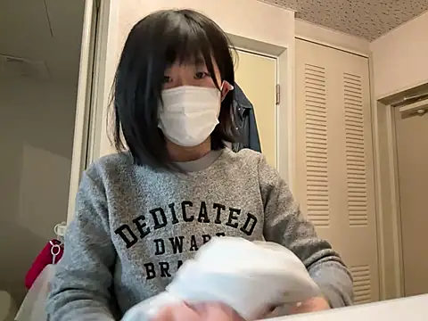 riri riri jp online show from 04/08/26, 10:48