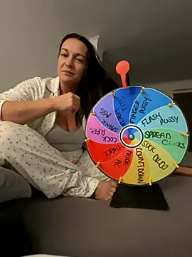 Snapshot of GoddessLucyRose chatting on 10/10/25, 09:25 GoddessLucyRose online show from 10/10/25, 09:25