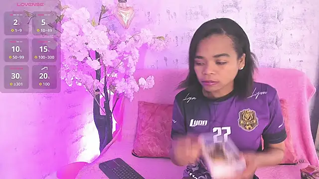 Gletty noa online show from 10/07/25, 07:33