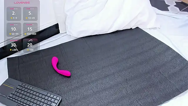 ValeriaOrtega online show from 02/07/25, 02:47