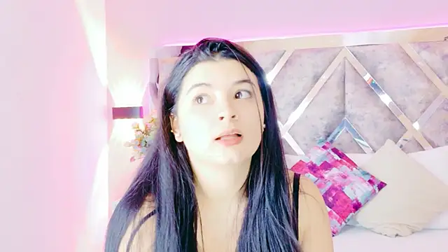 ValeriaOrtega online show from 10/16/25, 12:06