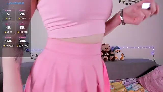 Snapshot of EmmyStar_ chatting on 02/21/25, 08:27 EmmyStar online show from 02/21/25, 08:27