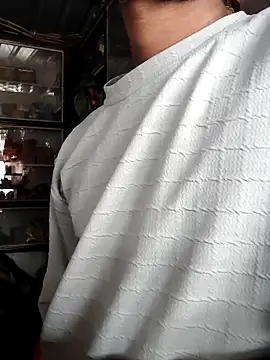 Snapshot of Babygard110 chatting on 04/06/26, 02:42 Babygard110 online show from 04/06/26, 02:42