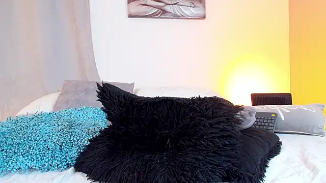 Snapshot of miss_hellen2 chatting on 01/22/25, 09:54 miss hellen2 online show from 01/22/25, 09:54