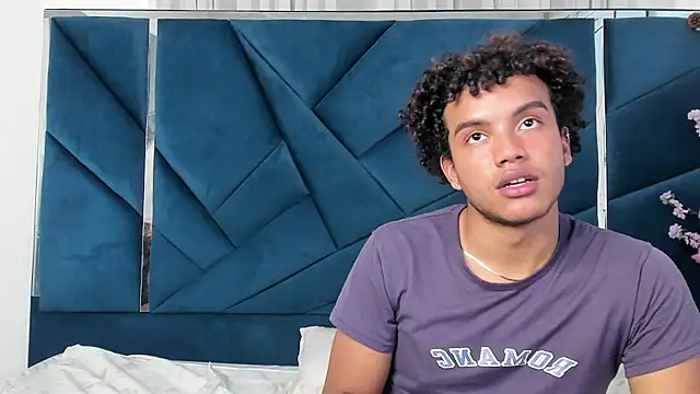 Snapshot of DanteAndKyle chatting on 01/21/25, 03:10 DanteAndKyle online show from 01/21/25, 03:10