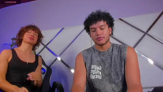 Snapshot of DanteAndKyle chatting on 11/12/25, 11:25 DanteAndKyle online show from 11/12/25, 11:25