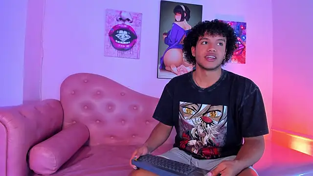 Snapshot of DanteAndKyle chatting on 11/25/25, 10:54 DanteAndKyle online show from 11/25/25, 10:54