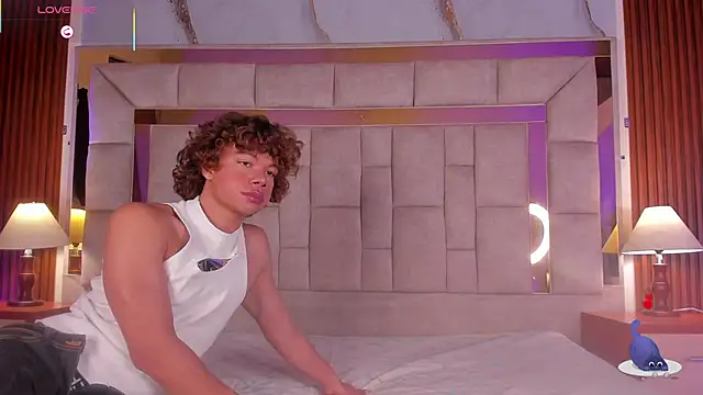 Snapshot of DanteAndKyle chatting on 11/27/25, 10:45 DanteAndKyle online show from 11/27/25, 10:45