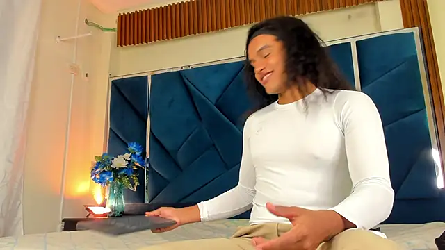 Snapshot of DanteAndKyle chatting on 12/01/25, 10:48 DanteAndKyle online show from 12/01/25, 10:48