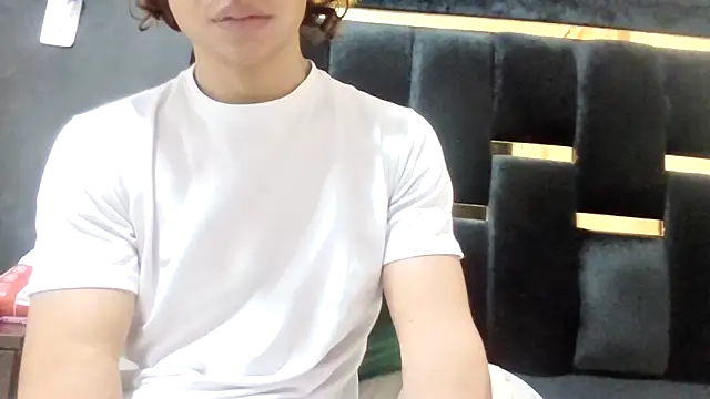 Snapshot of DanteAndKyle chatting on 12/13/25, 10:15 DanteAndKyle online show from 12/13/25, 10:15