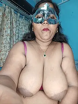 Snapshot of hevensex143 chatting on 07/18/26, 11:58 hevensex143 online show from 07/18/26, 11:58