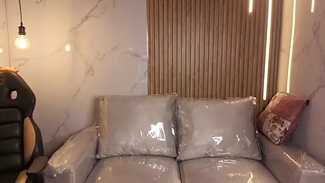 Kitten Cam online show from 01/12/26, 02:22