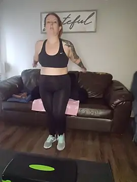 TattedMamaXOXO online show from 11/19/25, 06:30